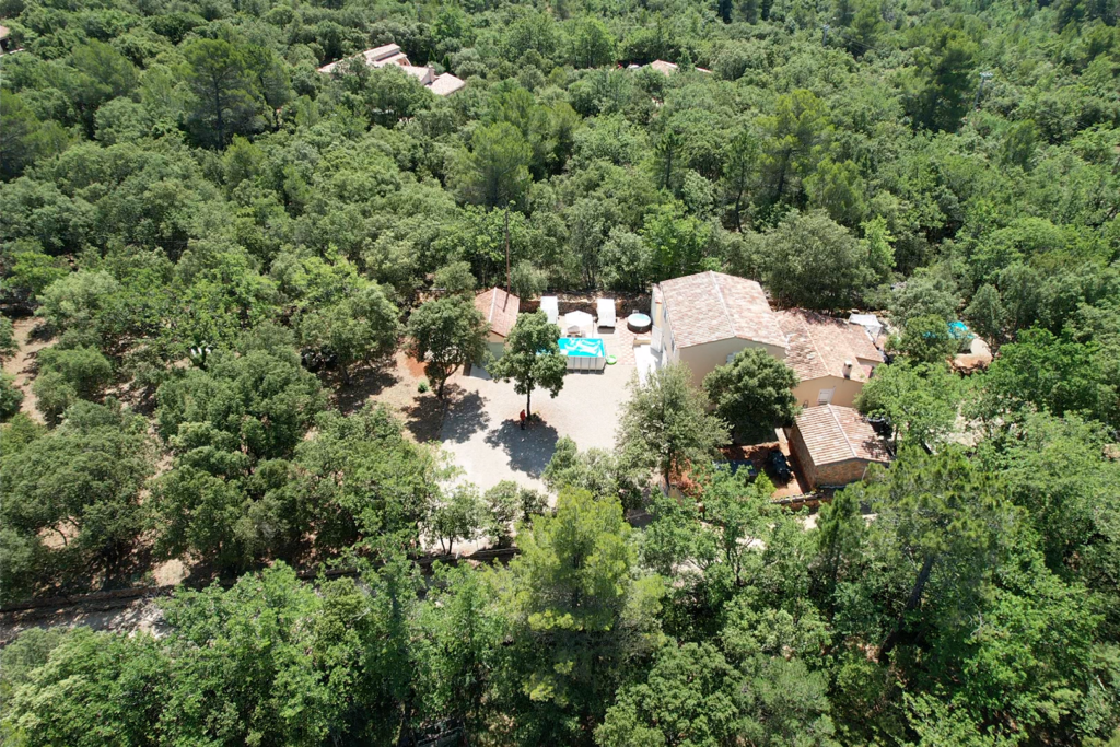 propriété gîte le repos des chênes