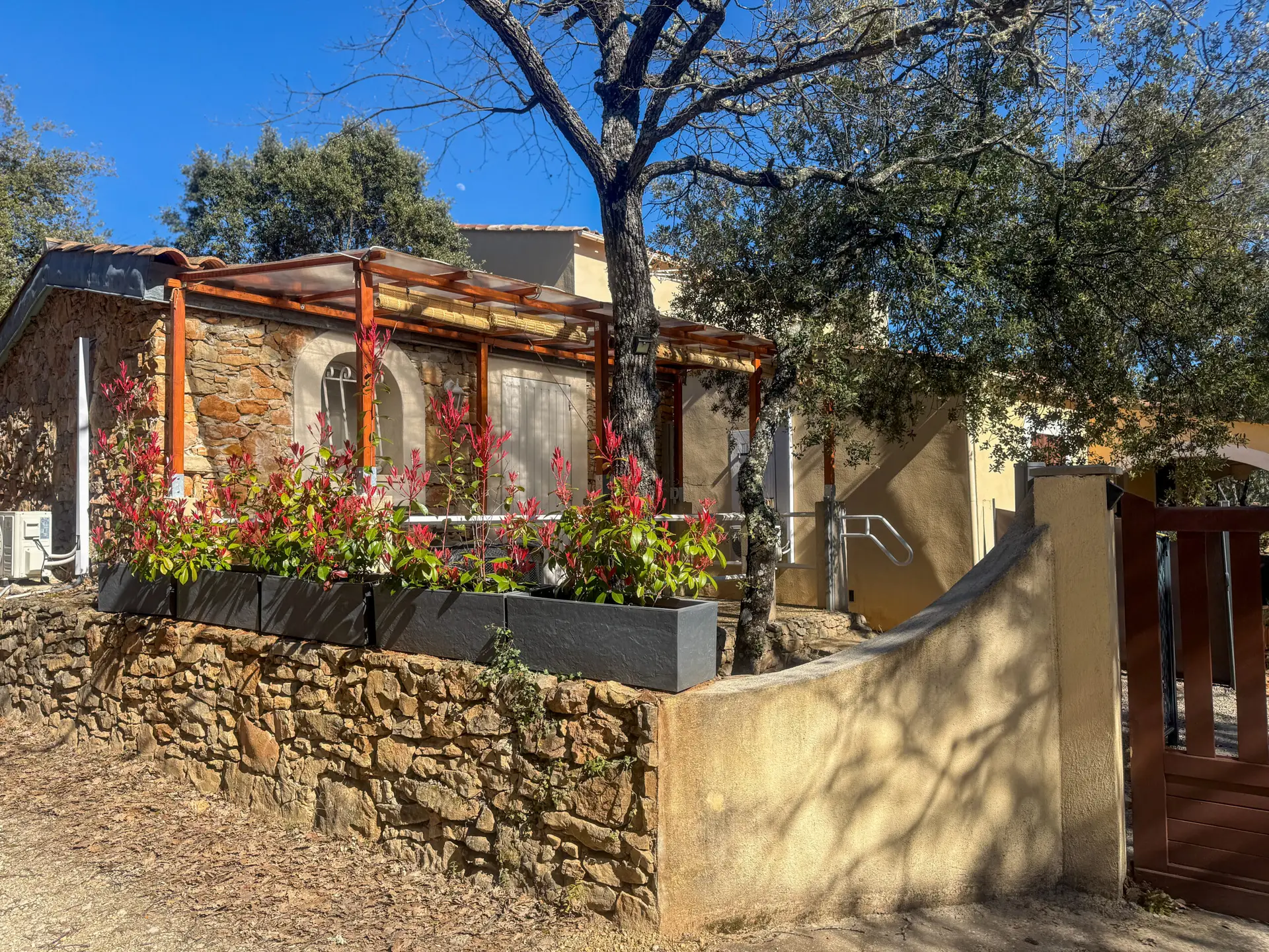 Le Cocon en Pierre — Gîte 15 m² à Régusse